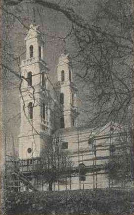 Raudondvario bažnyčia (1936 m)